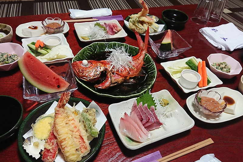 お食事